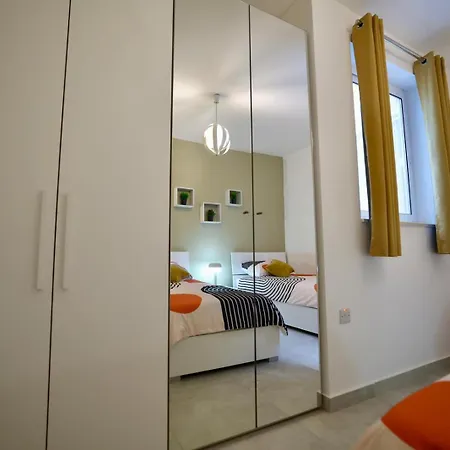 St Paul's Distant Seaviews Appartement