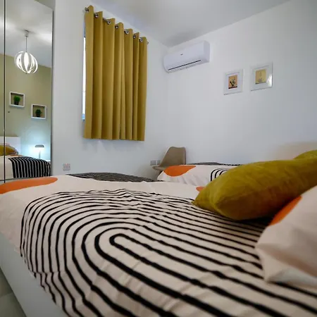 St Paul's Distant Seaviews