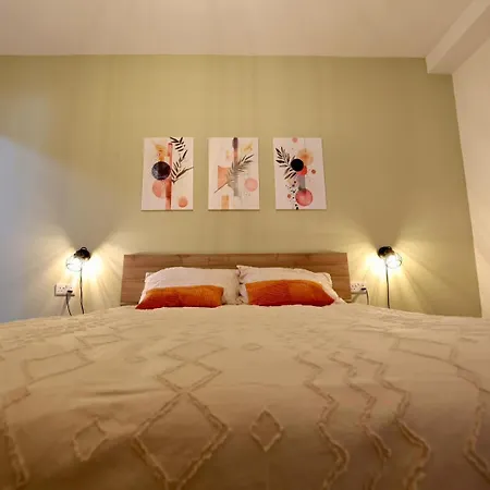 Apartmán St Paul's Distant Seaviews *