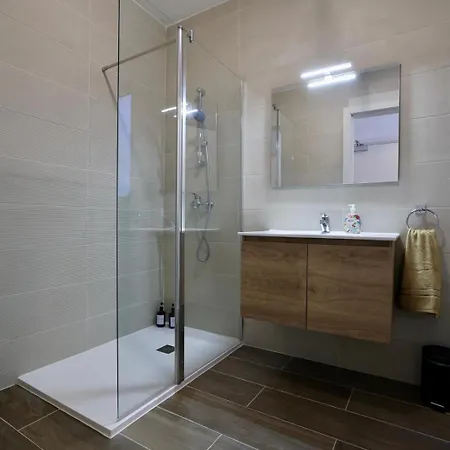 St Paul's Distant Seaviews *