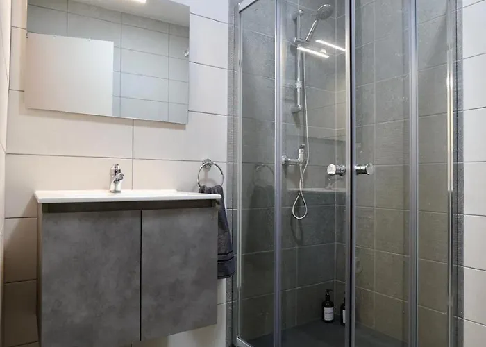 St Paul's Distant Seaviews *