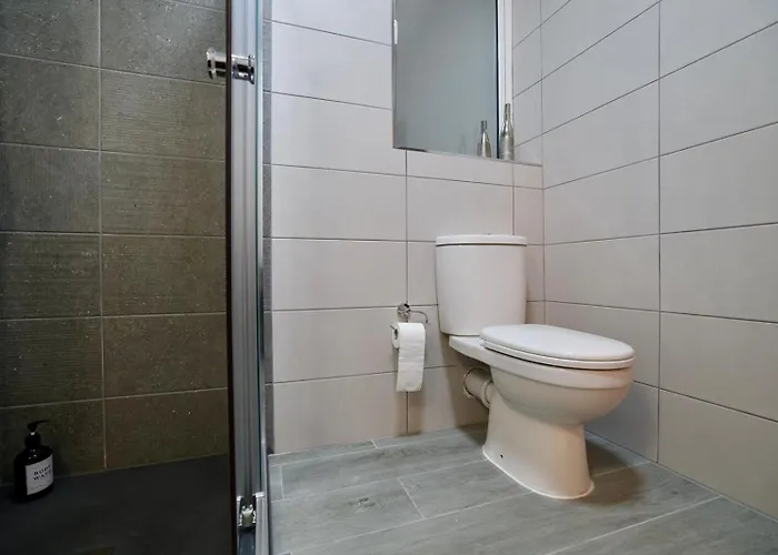 St Paul's Distant Seaviews Appartamento