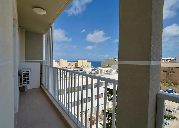 St Paul's Distant Seaviews *