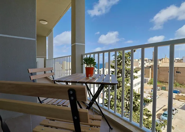 St Paul's Distant Seaviews