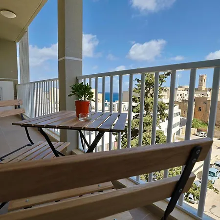 St Paul's Distant Seaviews